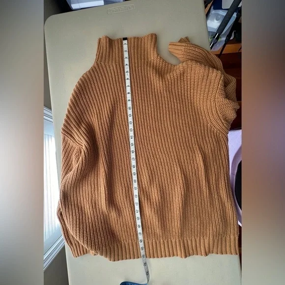 American Eagle Brown Sweater - Picture 13 of 13